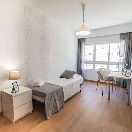Olaias With Air-conditioned Apartment
